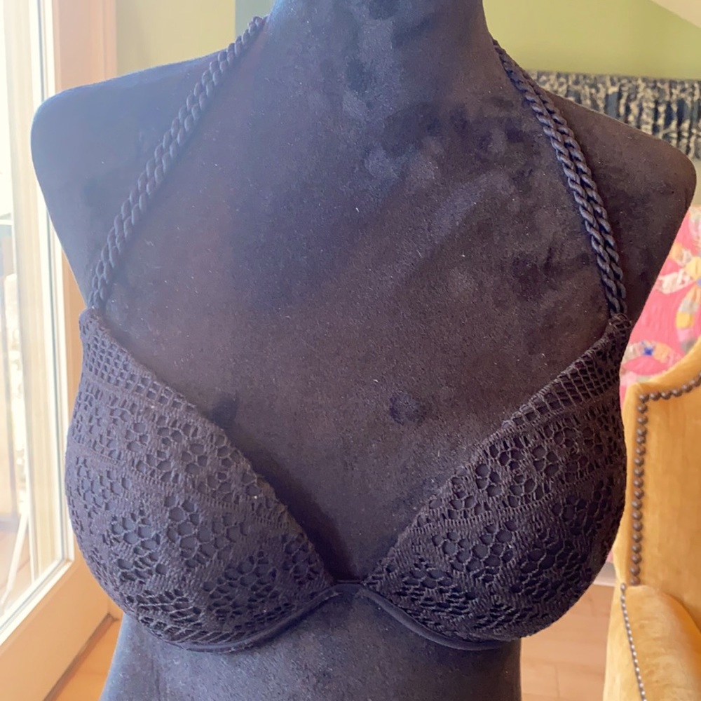 Black bikini top